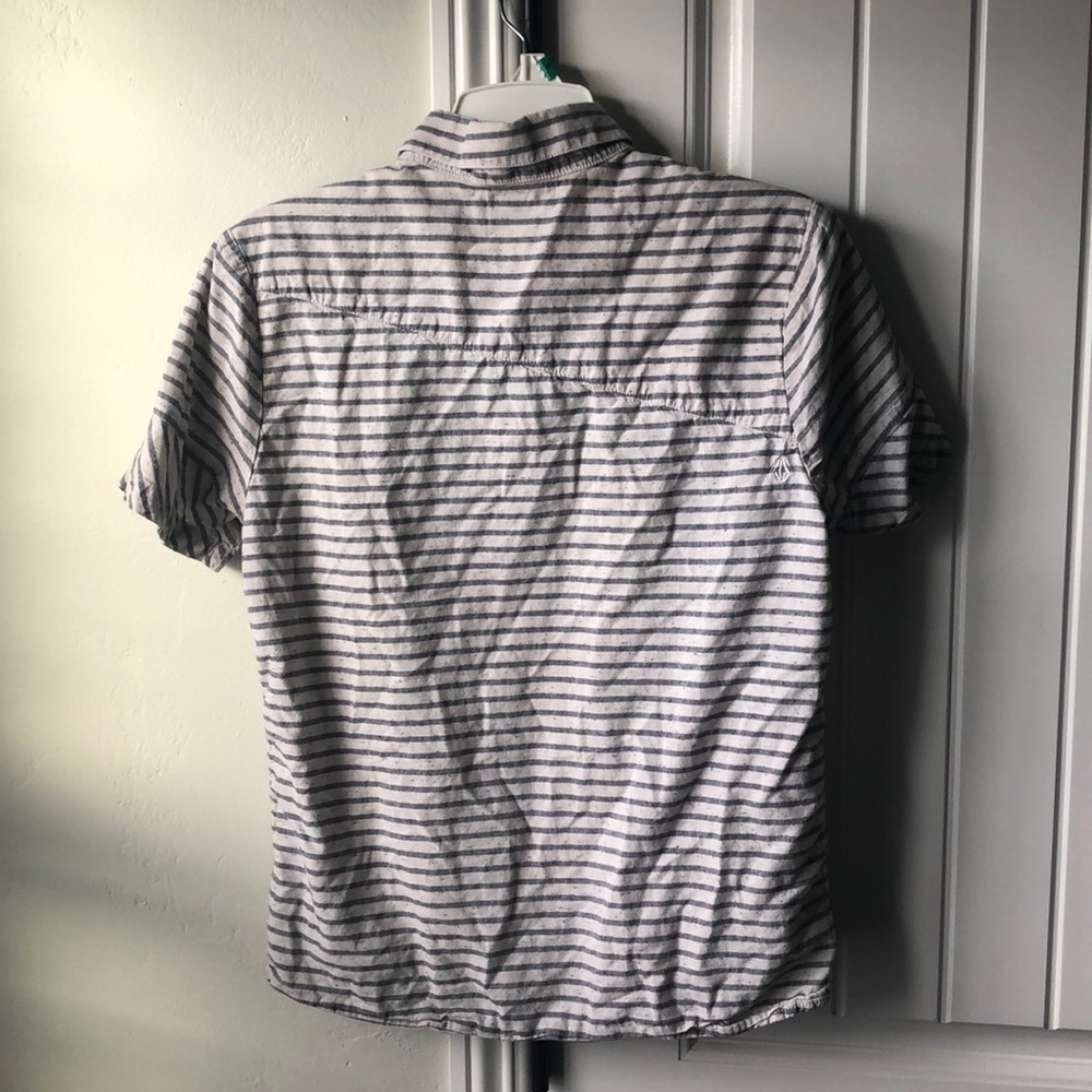 Volcom Button Down - Picture 3 of 3